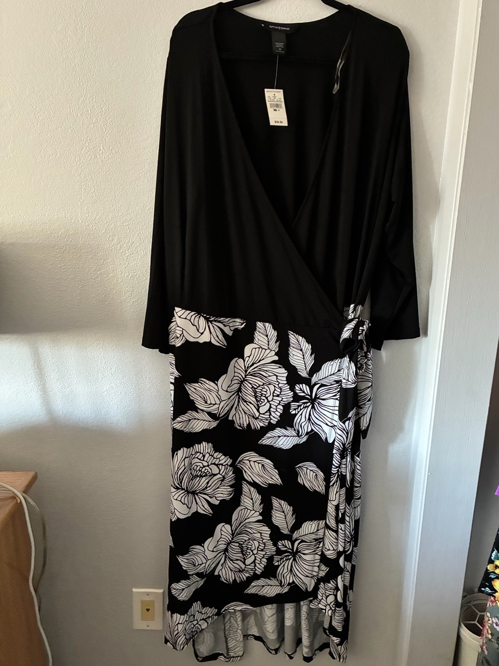 Ashley Stewart Black & White Floral Wrap Maxi Dress Size 22